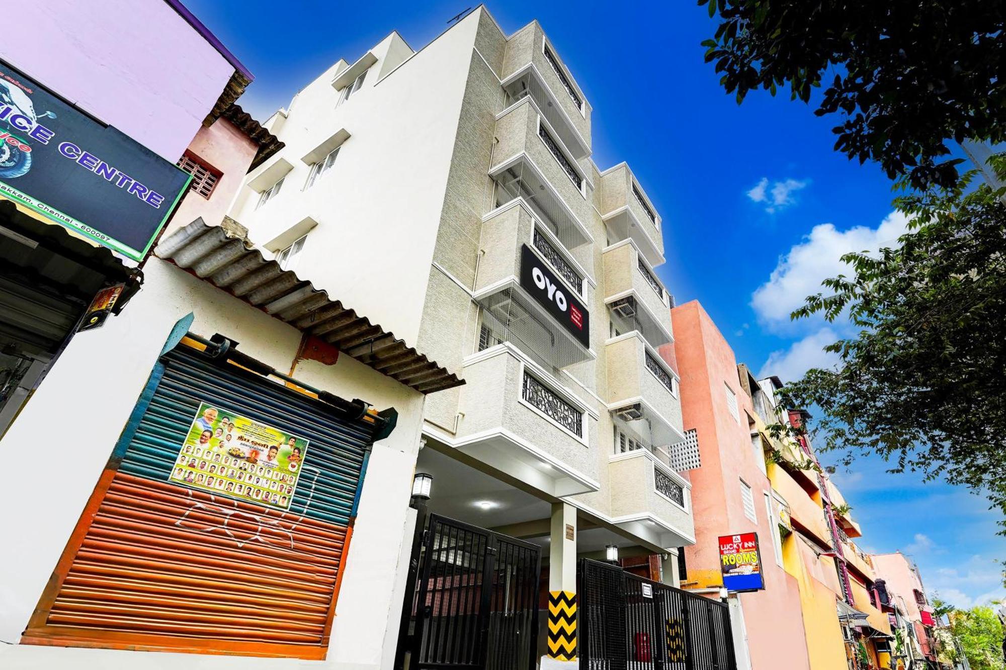 Hotel O Lucky Grand Residency